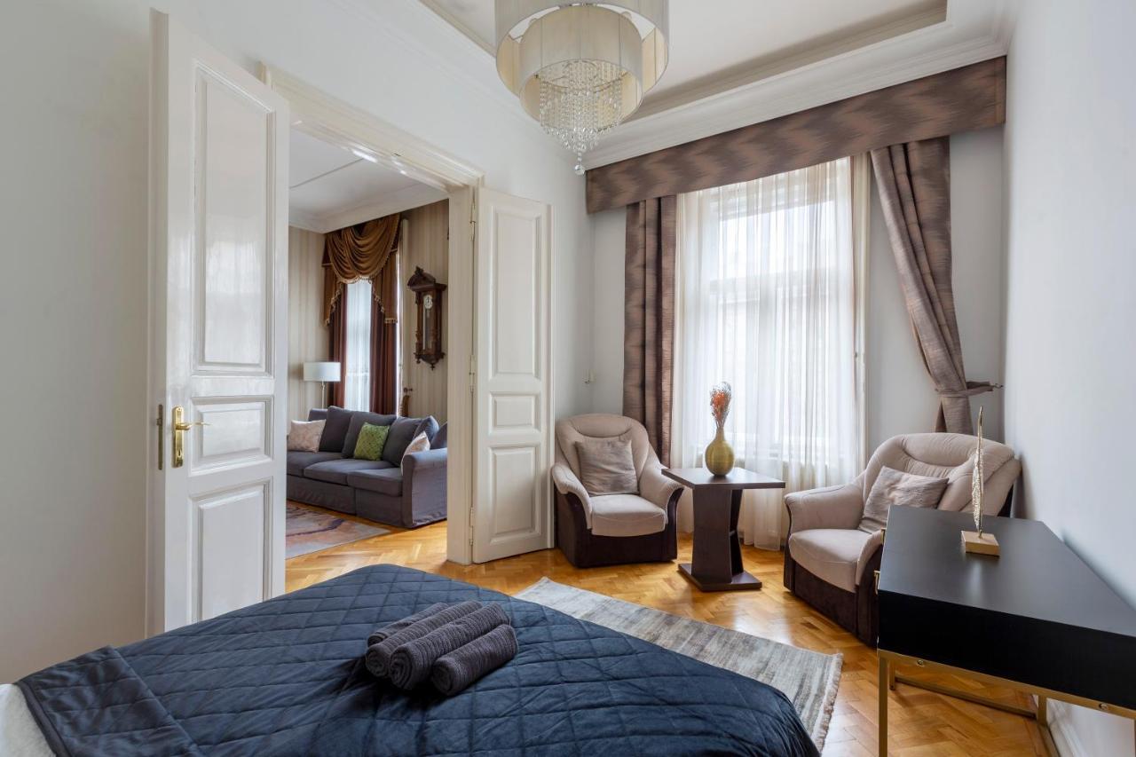 Luxury Central Home Next To The New York Cafe Budapest Exterior photo