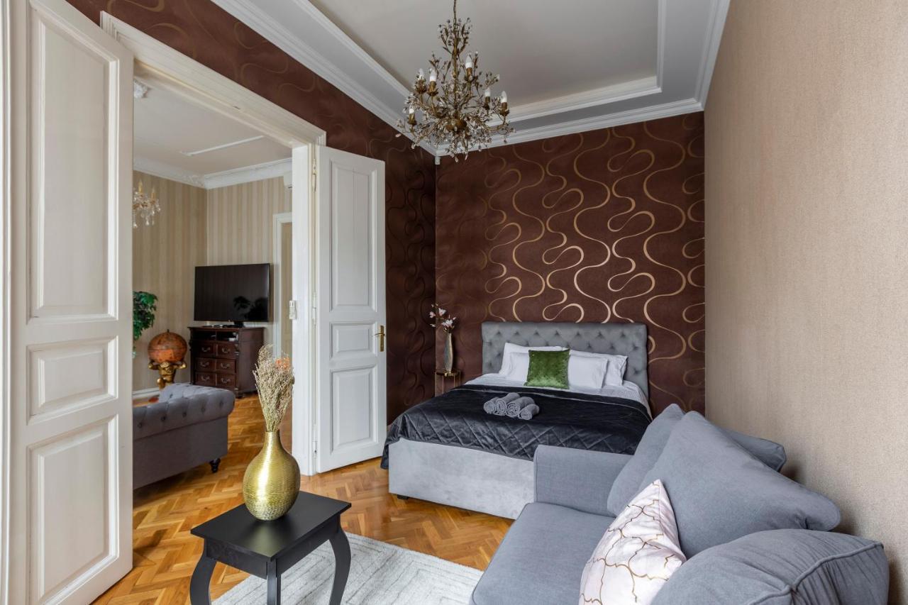 Luxury Central Home Next To The New York Cafe Budapest Exterior photo